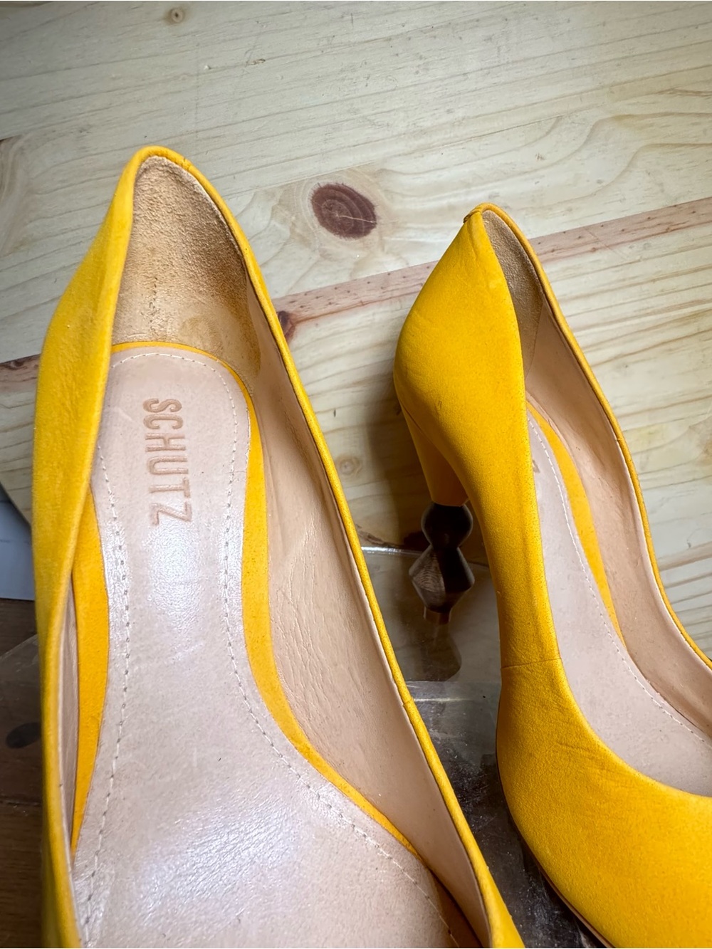 Yellow Pointed-Toe Women’s Pumps - Picture 9 of 10